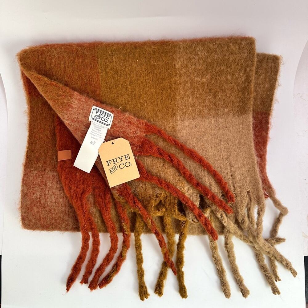 NWT Frye And Co Wide Band Fringed Winter Scarf Pumpkin Spice